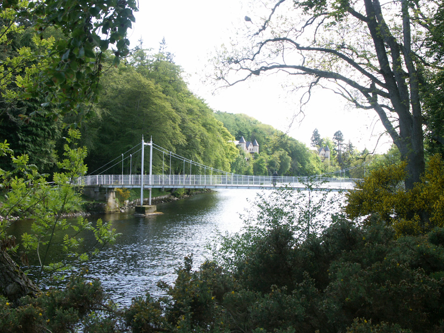 Inverness, Ness Islands, Footbridge